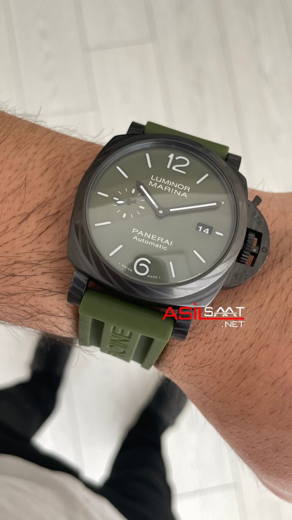 Panerai Luminor Marina Carbotech PAM01526 Yeşil 44mm Erkek Kol Saati Panerai Luminor Marina Carbotech PAM01526 Yeşil 44mm Erkek Kol Saati