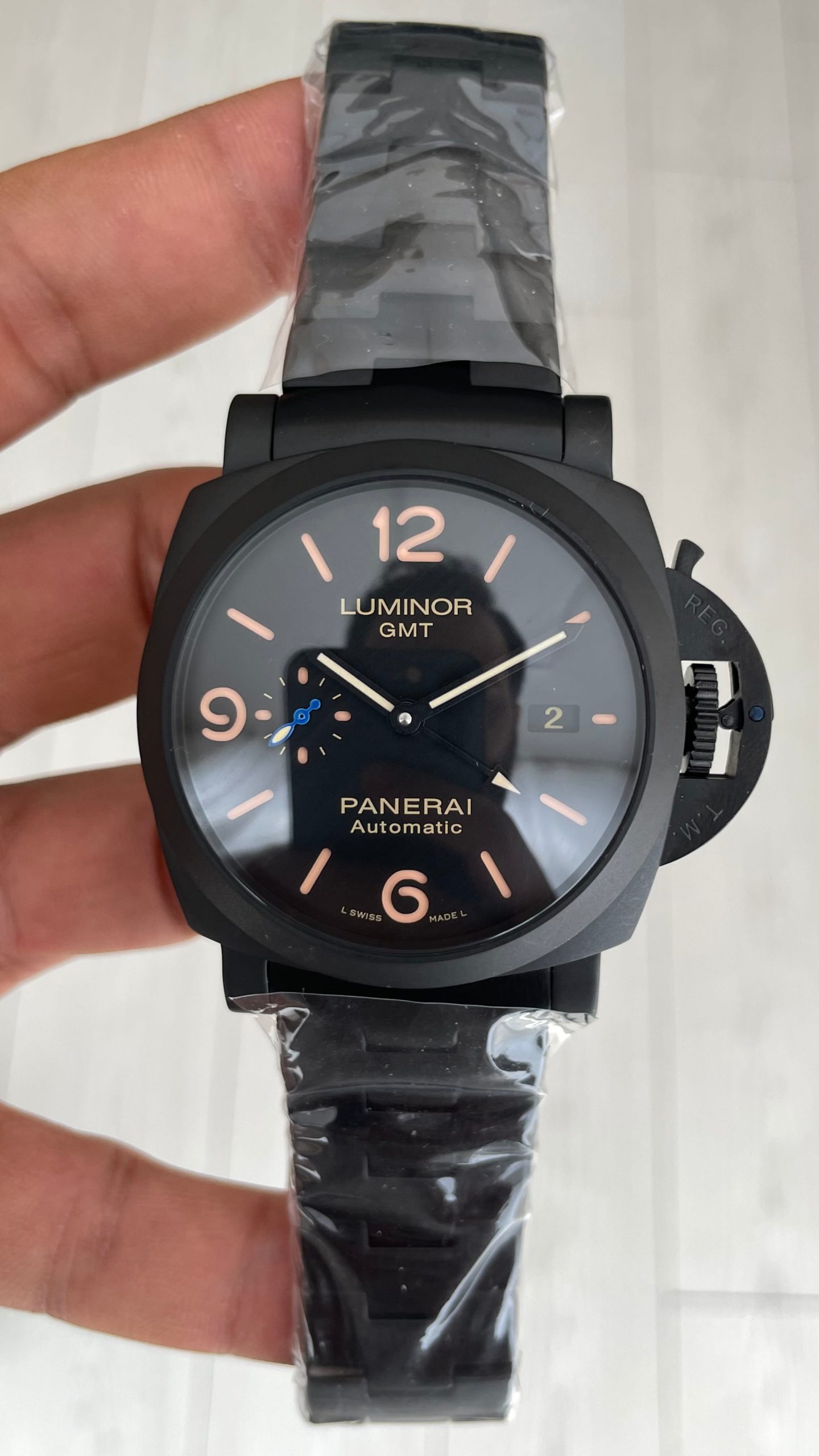 Panerai Luminor Marina Siyah Kadran PAM01562 PVD Black 44mm Replika Saat Panerai Luminor Marina Siyah Kadran PAM01562 PVD Black 44mm Replika Saat