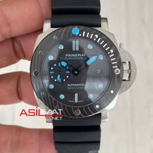Panerai Submersible 1950 3 Days Amagnetic Titanium PAM01389 Siyah Kauçuk 47mm Replika Saat
