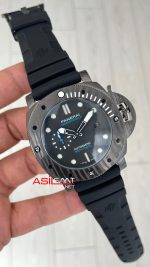 Panerai Submersible Carbotech 47mm Siyah Replika Saat