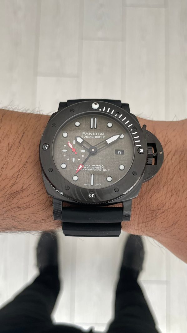 Panerai Submersible Luna Rossa Carbotech PAM01039 Gri Kadran 47mm Erkek Kol Saati Panerai Submersible Luna Rossa Carbotech PAM01039 Gri Kadran 47mm Erkek Kol Saati
