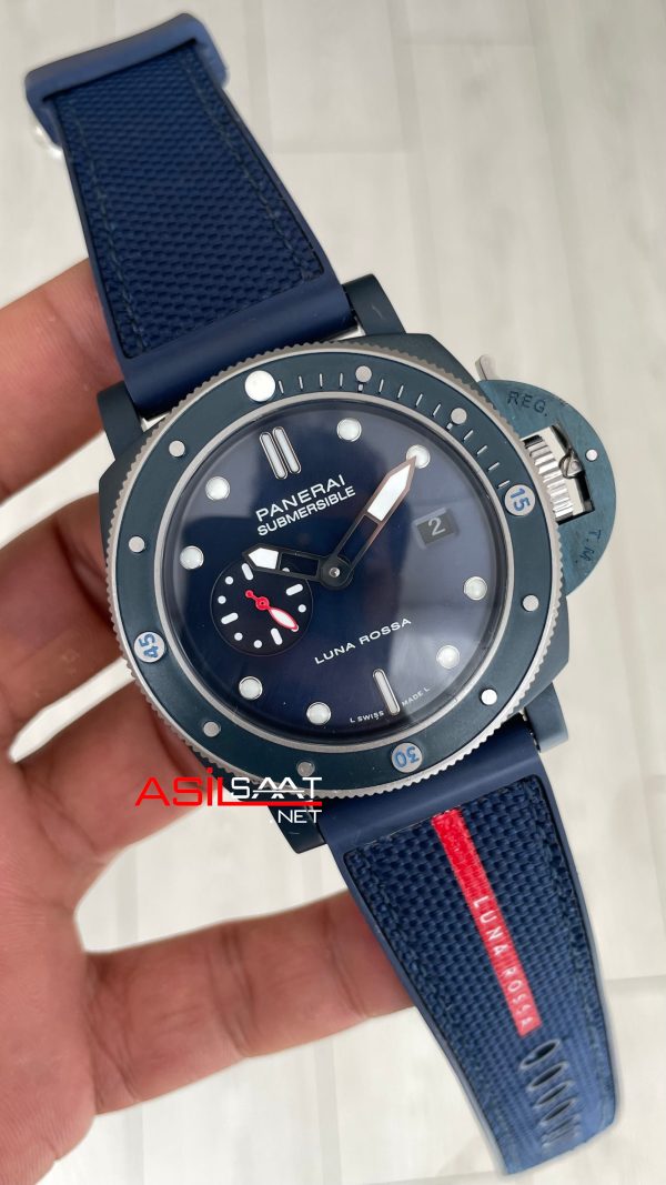 Panerai Submersible Luna Rossa PAM01466 QuarantaQuattro Ti-Ceramitech Blue 47mm Replika Saat Panerai Submersible Luna Rossa PAM01466 QuarantaQuattro Ti-Ceramitech Blue 47mm Replika Saat