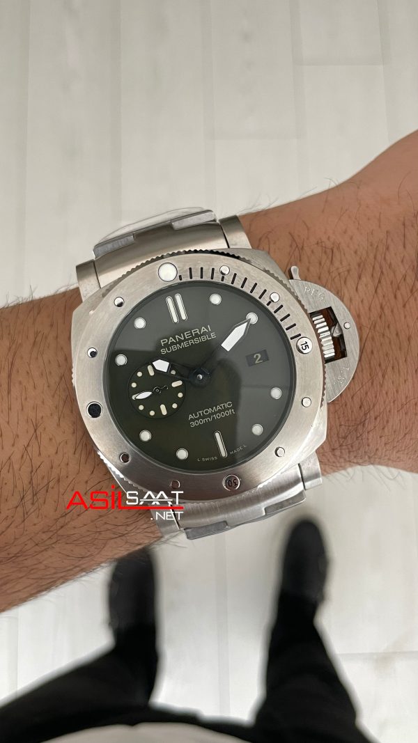 Panerai Submersible Verde Militare PAM01055 Yeşil 47mm Replika Saat Panerai Submersible Verde Militare PAM01055 Yeşil 47mm Replika Saat