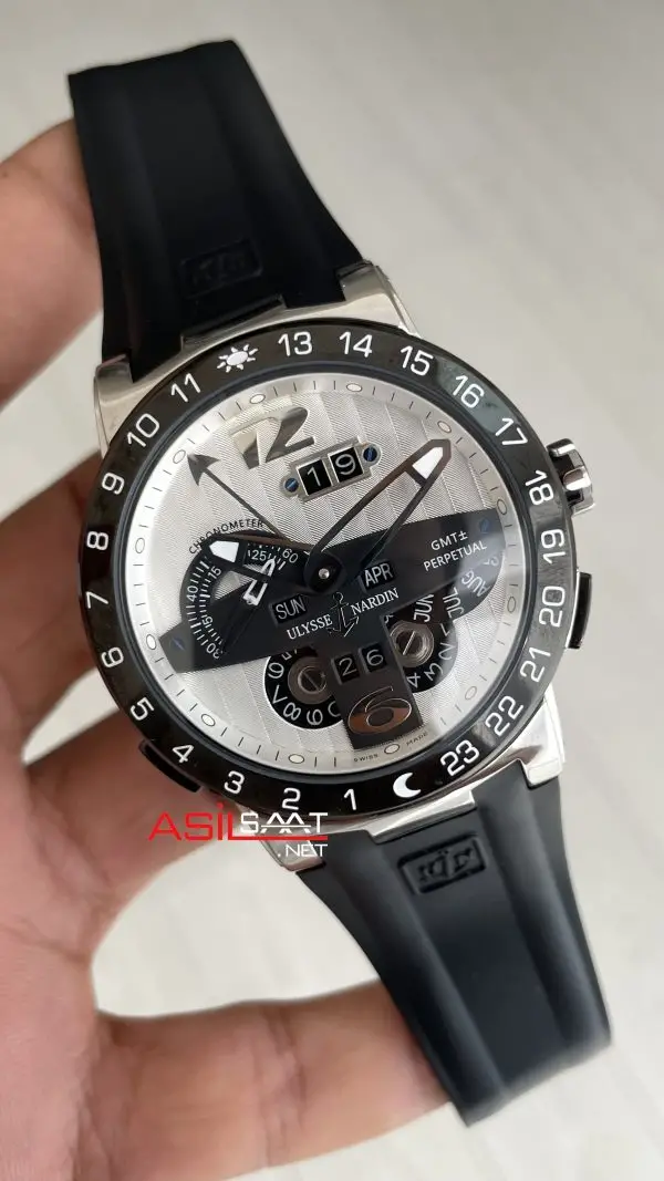 Ulysse Nardin El Toro GMT Perpetual Executive Beyaz Kadran 43mm Replika Saat