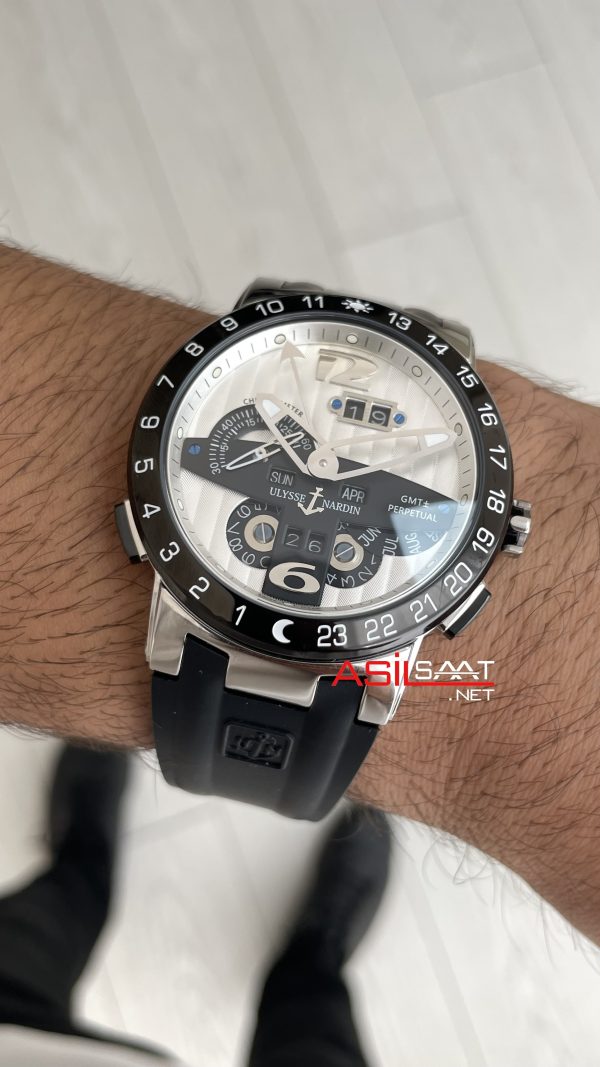 Ulysse Nardin El Toro GMT Perpetual Executive Beyaz Kadran 43mm Replika Saat