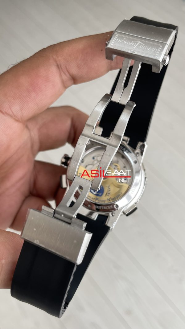 Ulysse Nardin El Toro GMT Perpetual Executive Beyaz Kadran 43mm Replika Saat