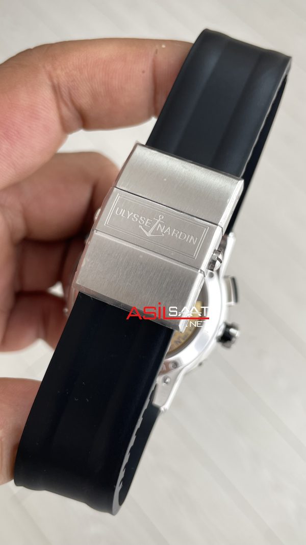 Ulysse Nardin El Toro GMT Perpetual Executive Siyah Kadran 43mm Replika Saat Ulysse Nardin El Toro GMT Perpetual Executive Siyah Kadran 43mm Replika Saat