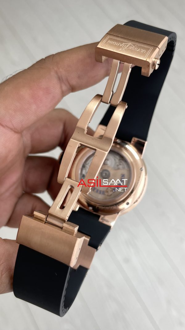 Ulysse Nardin Maxi Marine Chronometer Siyah Kadran 43mm Rose Replika Saat