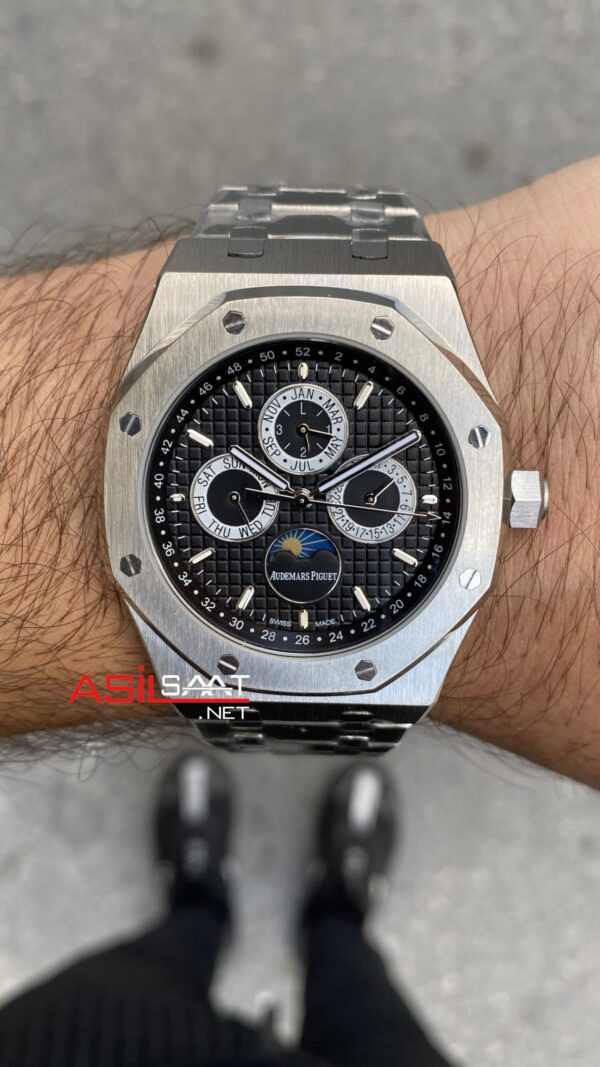 Audemars Piguet Royal Oak Perpetual Calendar 25820SP Siyah Replika Saat Audemars Piguet Royal Oak Perpetual Calendar 25820SP Siyah Replika Saat