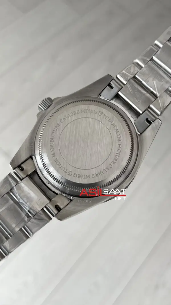 Tudor Pelagos Siyah M25600TN Replika Saat