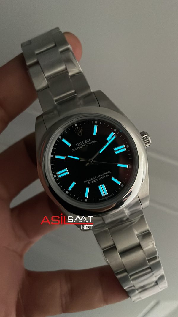 Rolex Oyster Perpetual 134300 Siyah 41mm