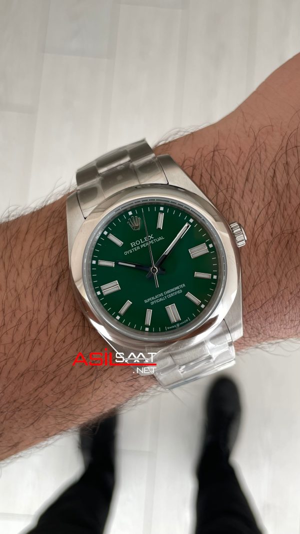 Rolex Oyster Perpetual Green 134300 Yeşil 41mm Replika Saat