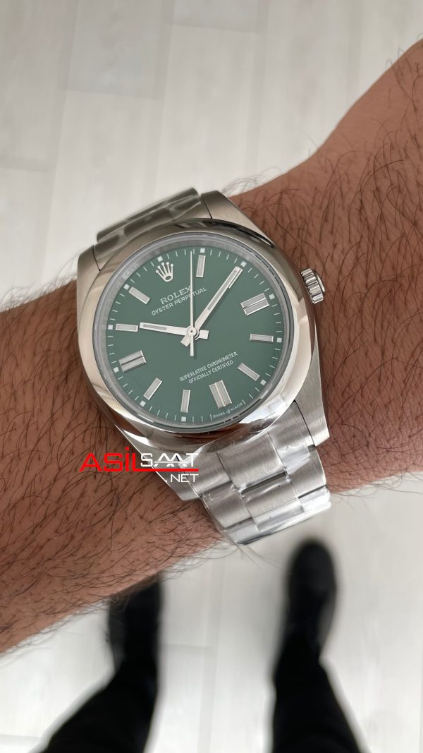 Rolex Oyster Perpetual Green 134300 Yeşil 41mm Replika Saat