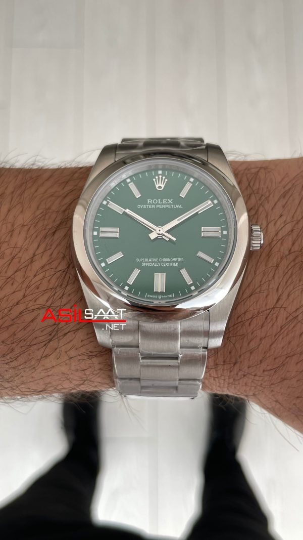 Rolex Oyster Perpetual Green 134300 Yeşil 41mm Replika Saat