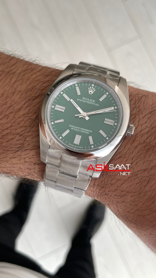 Rolex Oyster Perpetual Green 134300 Yeşil 41mm Replika Saat
