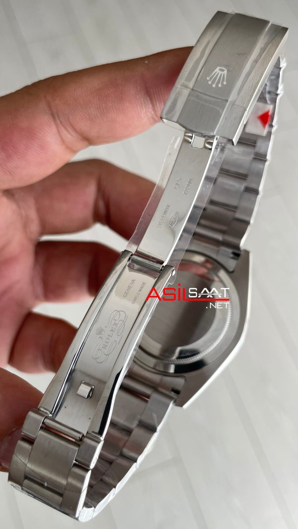 Rolex Oyster Perpetual Green 134300 Yeşil 41mm Replika Saat