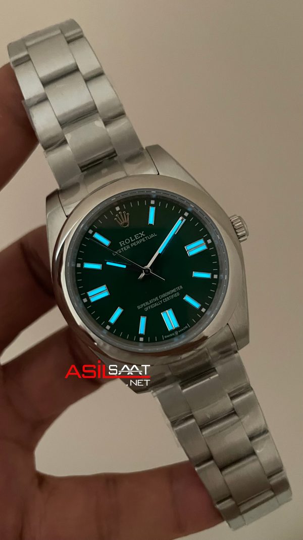 Rolex Oyster Perpetual Green 134300 Yeşil 41mm Replika Saat