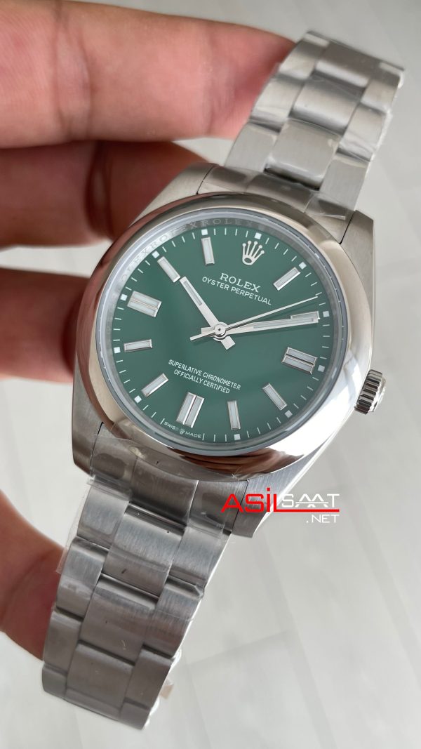 Rolex Oyster Perpetual Green 134300 Yeşil 41mm Replika Saat