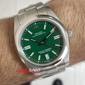 Rolex Oyster Perpetual Green 134300 Yeşil 41mm Replika Saat