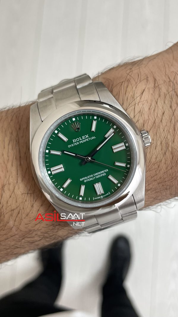 Rolex Oyster Perpetual Green 134300 Yeşil 41mm Replika Saat