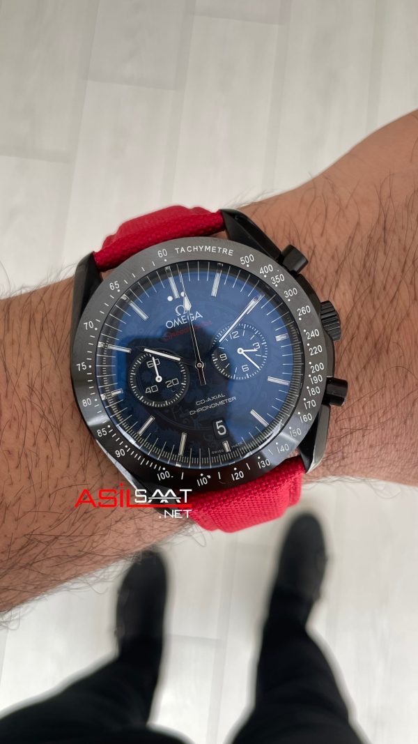 Omega Dark Side Of The Moon Black PVD Speedmaster Kırmızı Omega Dark Side Of The Moon Black PVD Speedmaster Kırmızı