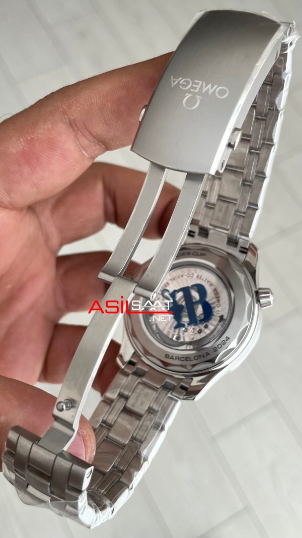 Omega Seamaster Diver 300M Americas Cup 42mm Beyaz Kadran Super Clone Swiss ETA Saat VS Factory
