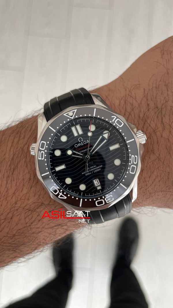 Omega Seamaster Diver 42mm Siyah Kadran Replika Saat Omega Seamaster Diver 42mm Siyah Kadran Replika Saat