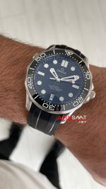 Omega Seamaster Diver 42mm Siyah Kadran Replika Saat