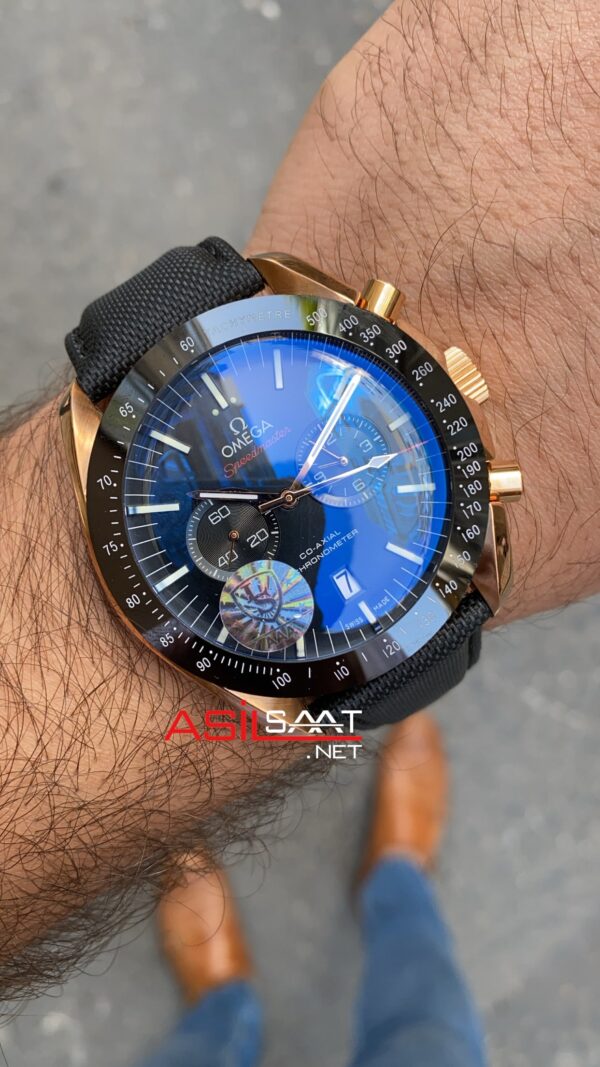 Omega Speedmaster Dark Side Of The Moon Rose OSDS001