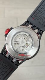 Roger Dubuis Excalibur Spider Pirelli Double Flying Tourbillon Kırmızı PVD Black 48mm Replika Saat