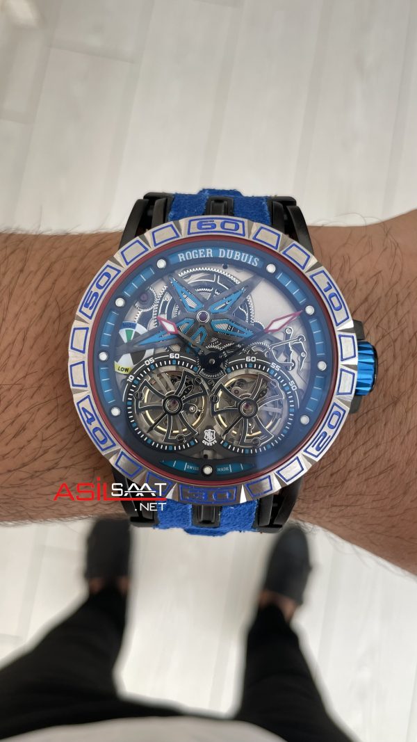 Roger Dubuis Excalibur Spider Pirelli Double Flying Tourbillon Mavi 48mm Replika Saat
