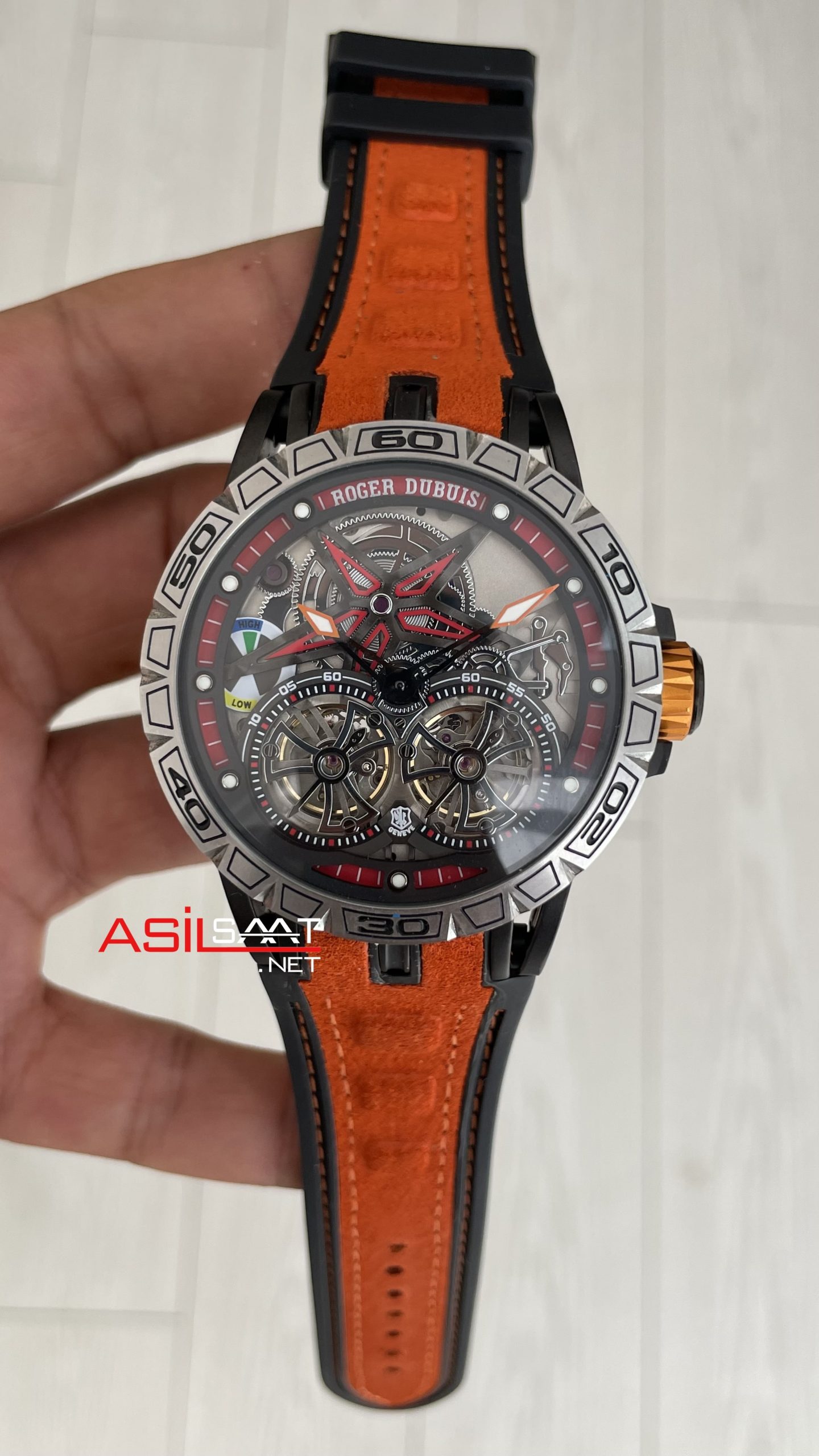 Roger Dubuis Excalibur Spider Pirelli Double Flying Tourbillon Turuncu 48mm Replika Saat Roger Dubuis Excalibur Spider Pirelli Double Flying Tourbillon Turuncu 48mm Replika Saat