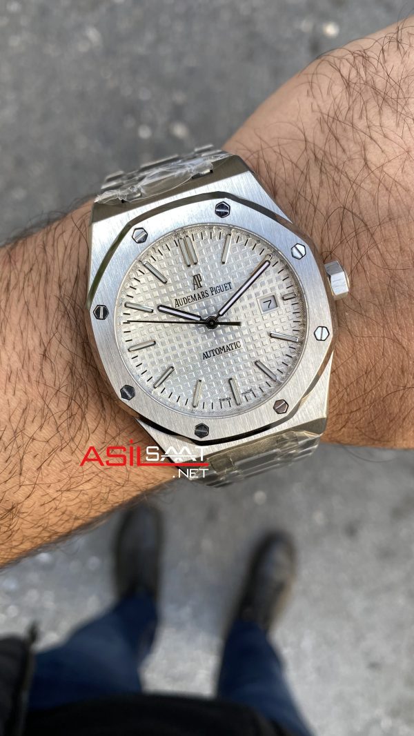 Audemars Piguet Royal Oak 15510ST Beyaz 41 mm Replika Saat