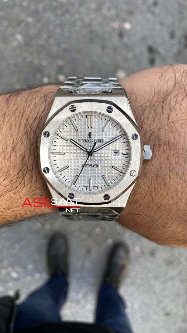 Audemars Piguet Royal Oak 15510ST Beyaz 41 mm Replika Saat