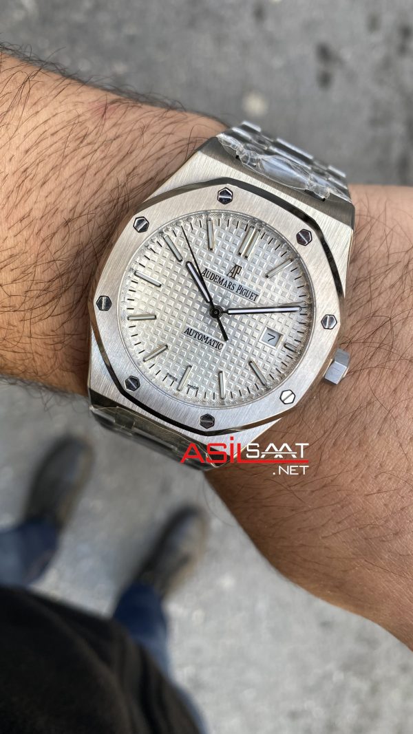 Audemars Piguet Royal Oak 15510ST Beyaz 41 mm Replika Saat