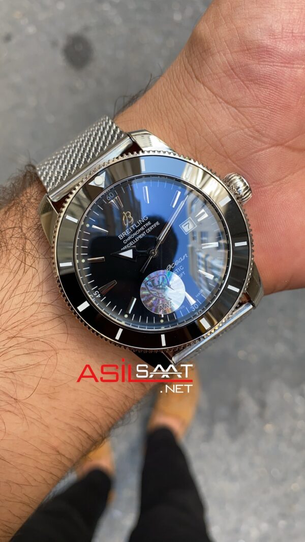 Breitling Superocean Heritage B20 Siyah Kadran