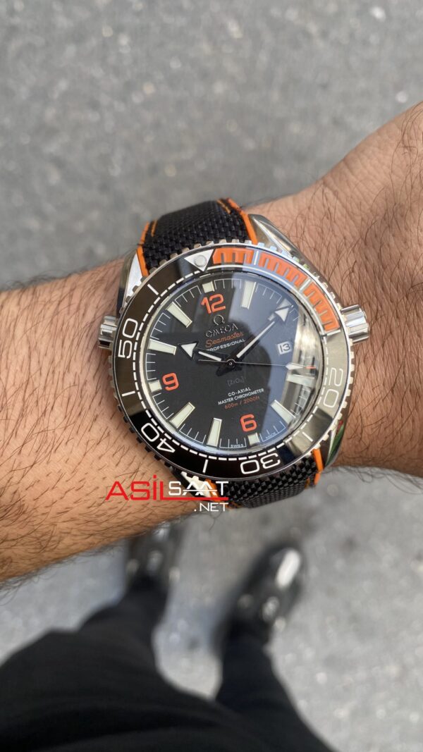 Omega Planet Ocean Seamaster 600 M Siyah 44 mm Replika Saat
