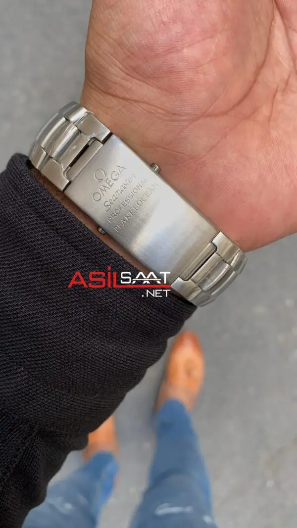 Omega Seamaster Planet Ocean Navy Mavi Kadran