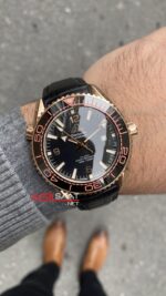 Omega Seamaster Planet Ocean Rose Siyah Replika Saat