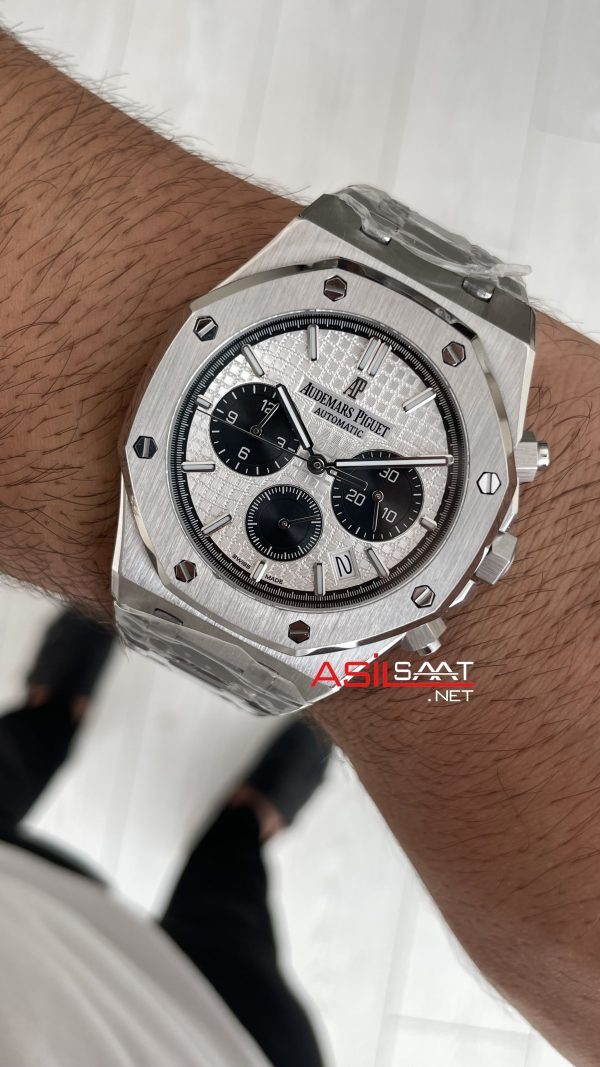 Audemars Piguet Royal Oak Chronograph 26331ST Panda Beyaz Kadran 41mm Silver Replika Saat