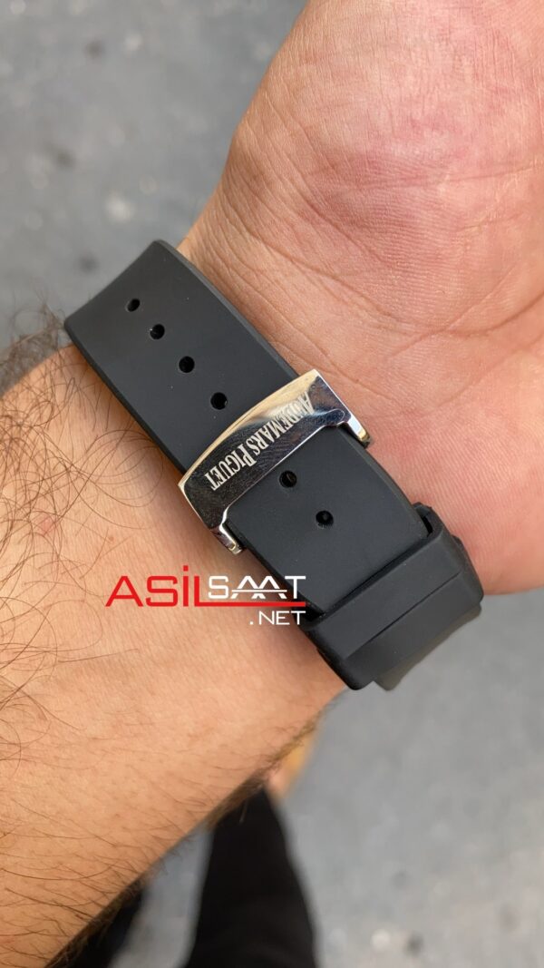 Audemars Piguet Royal Oak Chronograph 41 mm Kadran Siyah ve Beyaz 26331ST Rubber Replika Saat APR081 Audemars Piguet Royal Oak Chronograph 41 mm Kadran Siyah ve Beyaz 26331ST Rubber Replika Saat APR081