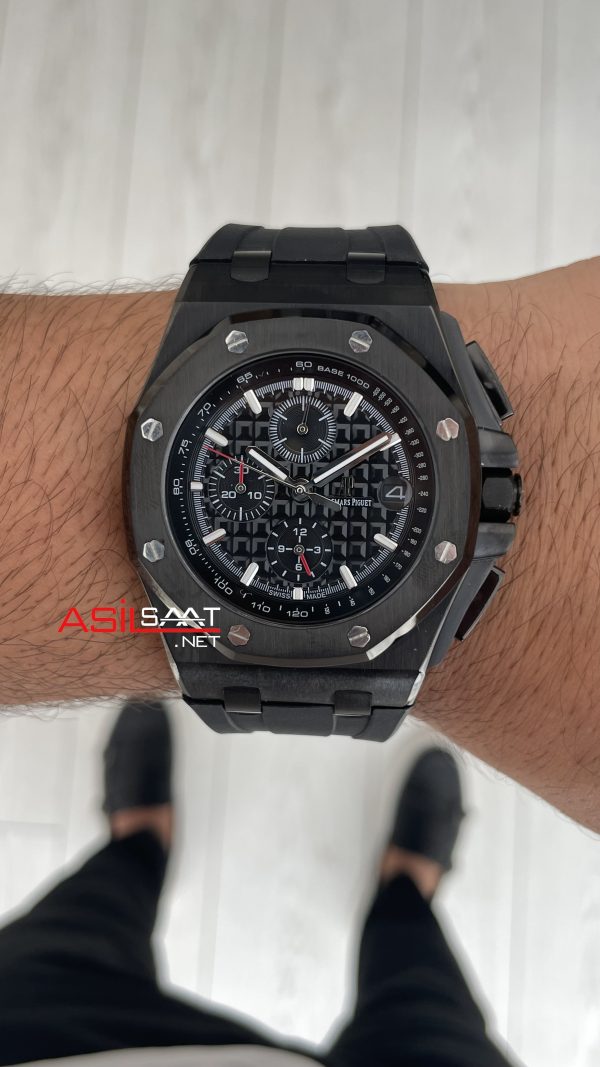 Audemars Piguet Royal Oak Offshore Carbon Siyah Kadran 26400AU Black 43mm Replika Saat