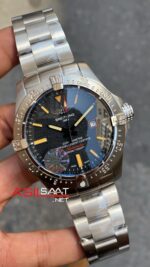 Breitling Avenger A17318 43 mm BAV001