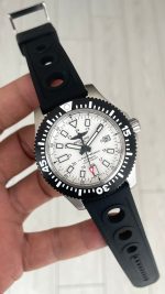 Breitling Superocean II Beyaz Y17393 Kauçuk 44mm Replika Saat