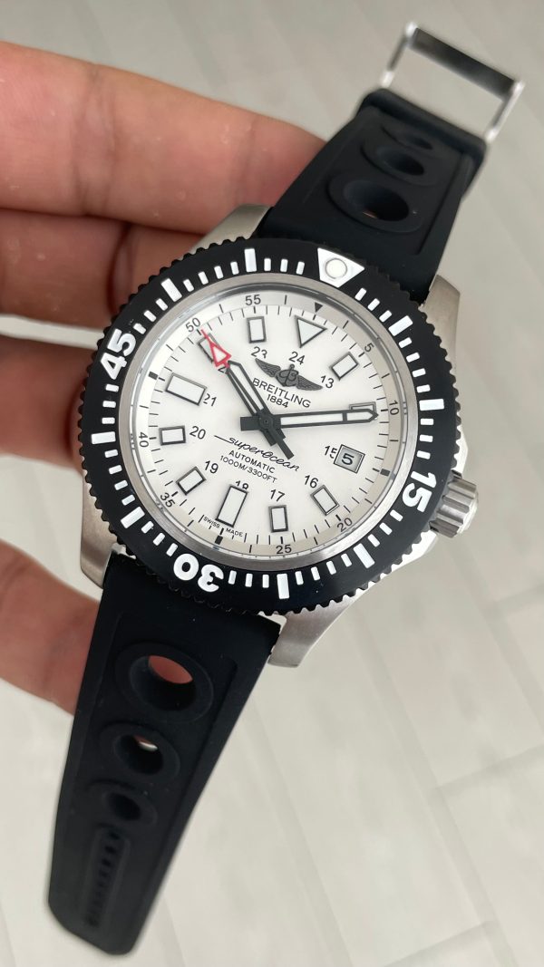 Breitling Superocean II Beyaz Y17393 Kauçuk 44mm Replika Saat