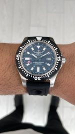 Breitling Superocean II Siyah Y17393 Kauçuk 44mm Replika Saat