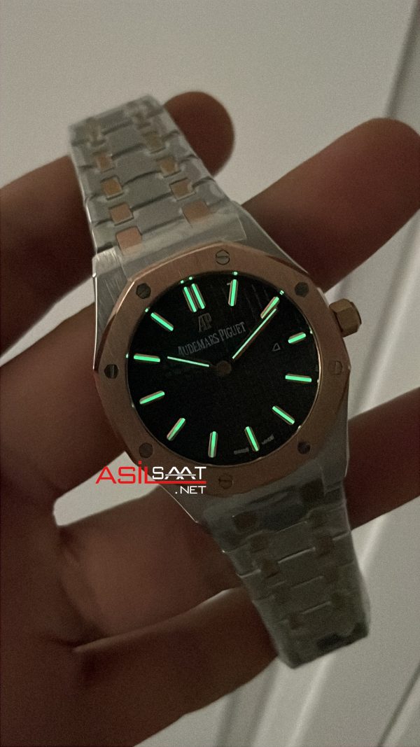 Audemars Piguet Royal Oak Lady Siyah Kadran 67651SR Silver Rose 33mm Kadın Replika Saat Audemars Piguet Royal Oak Lady Siyah Kadran 67651SR Silver Rose 33mm Kadın Replika Saat