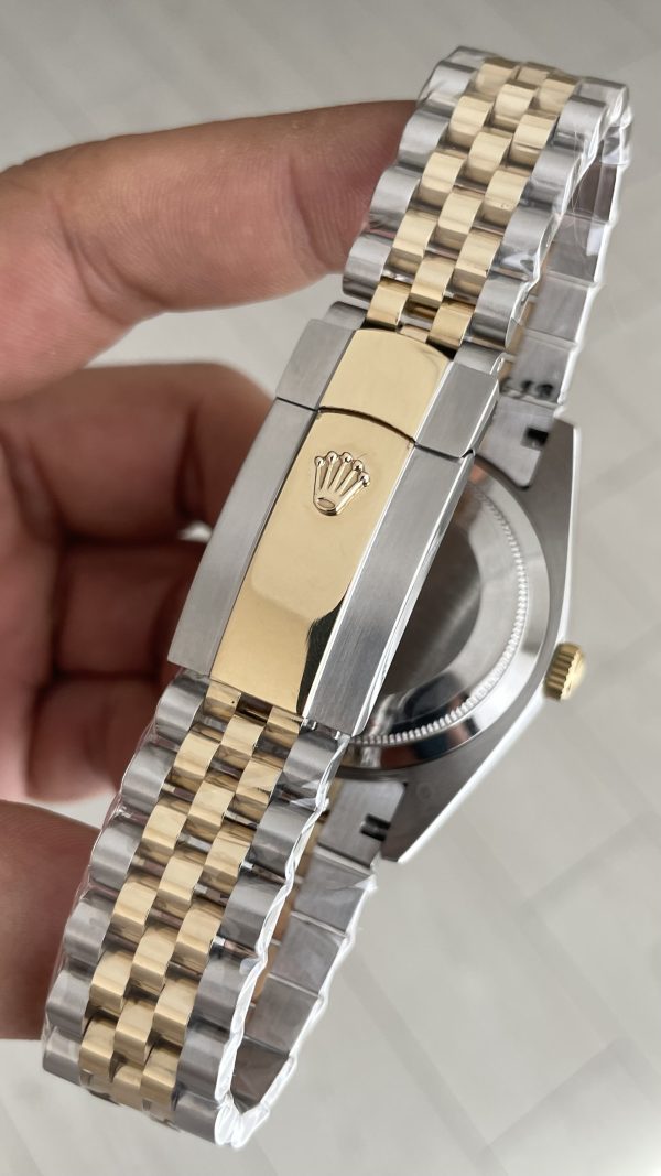 Rolex Datejust Şampanya 126333 Jubilee Champagne Diamond Two Tone Gold Black 41mm Replika Saat