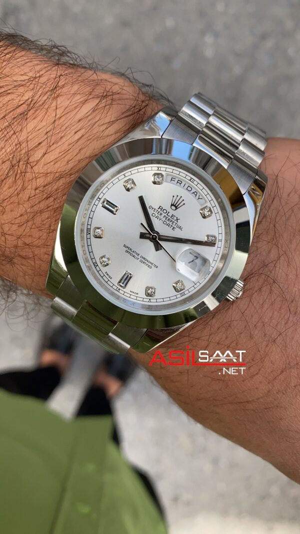 Rolex Day Date Diamond Beyaz Kadran 40 mm 118206 Smooth Bezel Silver Replika Saat ROLDD015
