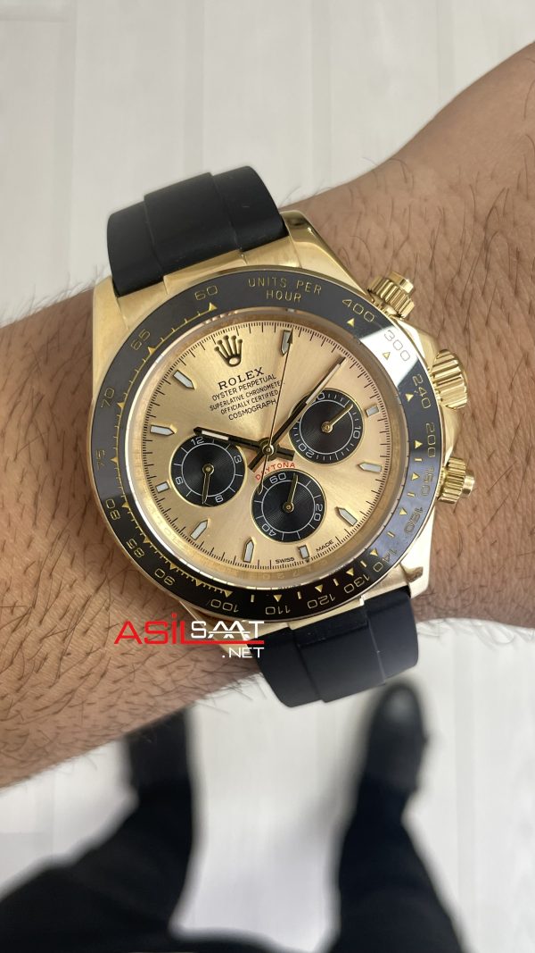 Rolex Daytona Pikachu 126518LN Gold Oysterflex 40mm Replika Saat